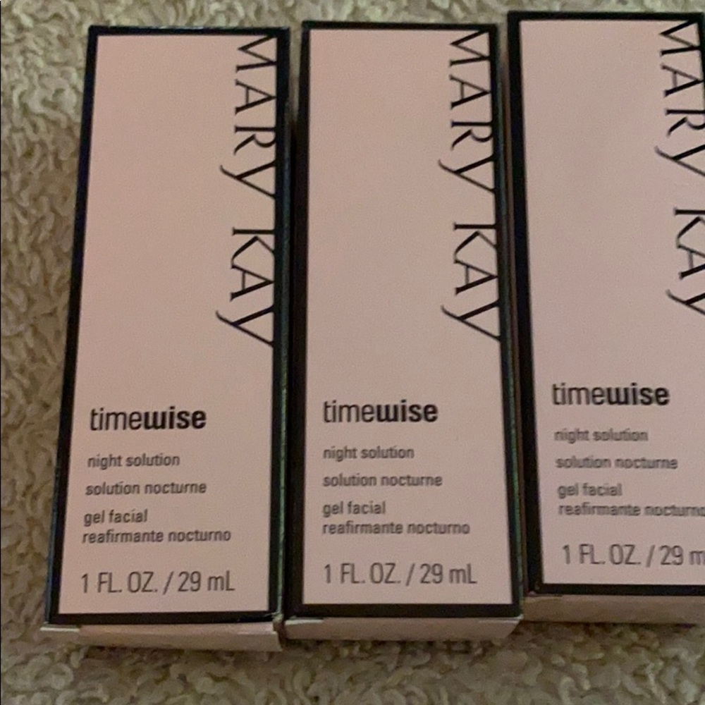 Mary Kay Night Solution